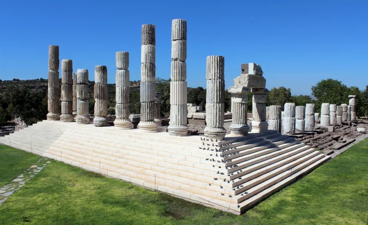 Apollon Smintheion Uzman Eşliğinde Keşfedilecek: Tarih ve Mitoloji Gülpınar’da Buluşacak görseli