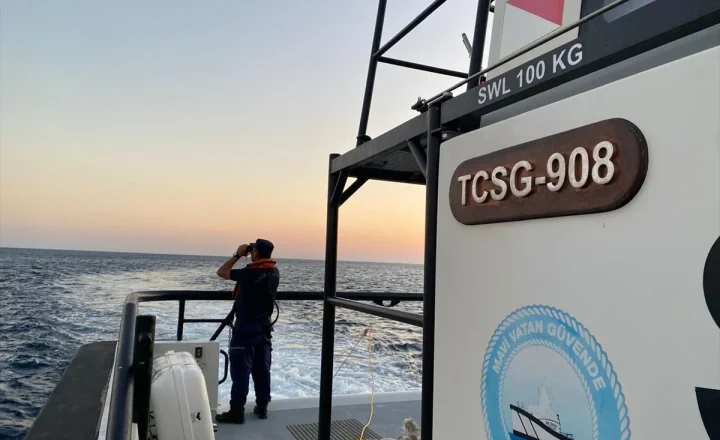 Çanakkale Haber: Bozcaada’da Denize Giren Uğur Savaş İçin Arama Sürüyor görseli
