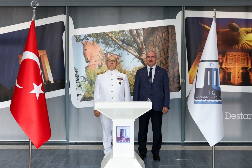 Çanakkale Valisi Ömer Toraman, Tuğamiral Birol Orak’ı Makamında Kabul Etti