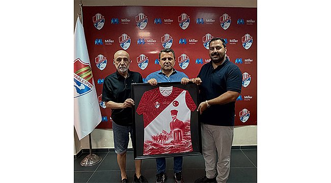 Çanakkale Haber: Çanakkalespor’dan İsmail Kaşdemir’e 60. Yıl Forması görseli