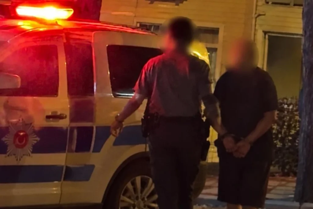 Gelibolu’da Otel Odasına Polis Müdahalesi: Bir Şüpheli Gözaltına Alındı