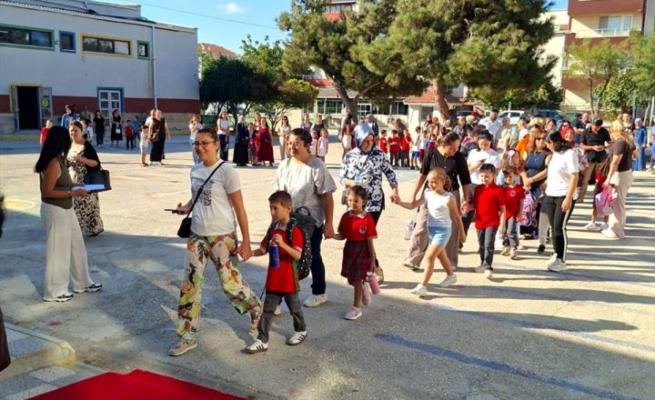 Gelibolu’da Minik Öğrenciler Okula Uyum Etkinlikleriyle Yeni Döneme Hazırlandı