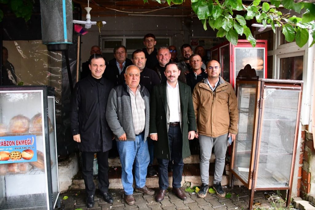 Biga’da Sağanak Sonrası Köylerde Tahliye ve Altyapı Çalışmaları Sürüyor görseli