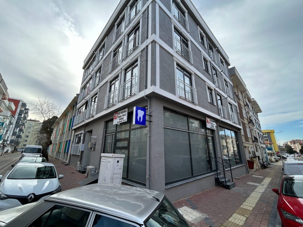 Özgün Yücel Güneş Diş Kliniği fotoğrafı